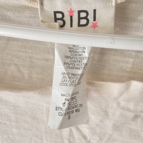 BiBi Cream Casual Top - Picture 2 of 4